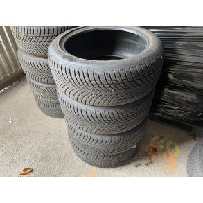 235/45r18 GoodYear Ref.S68 vinterd�k 