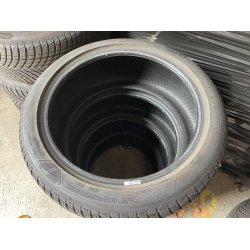 235/45r18 GoodYear Ref.S68 vinterd�k 