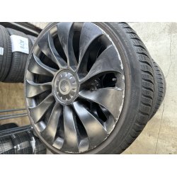 21� Tesla Model Y Ref.A70 Vinterd�k 