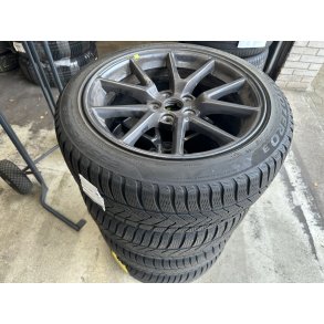 18� Tesla 3 Ref.A53 vinterd�k 