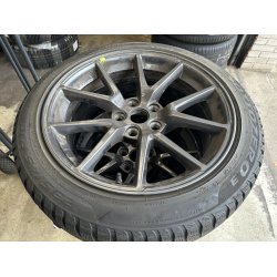 18� Tesla 3 Ref.A53 vinterd�k 