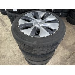 19� Tesla Model Y Ref.Z9 sommerd�k 