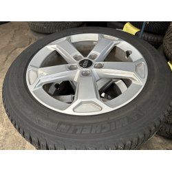 17� Audi Q2 Ref.223 vinterd�k 