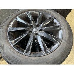19� Audi Q4 Ref.A57 vinterd�k 