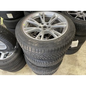 19� Tesla Model Y Ref.A63 vinterd�k 