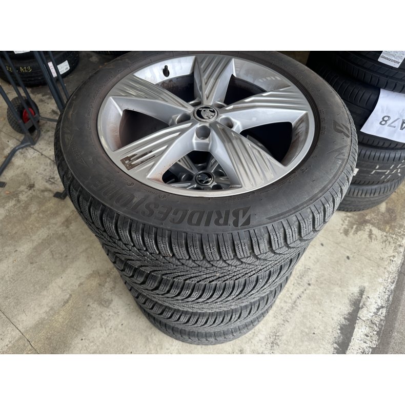 19� Skoda Enyaq, Audi Q4 Ref.220 vinterd�k 