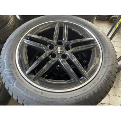 19� Mercedes EQC Ref.707 vinterd�k 