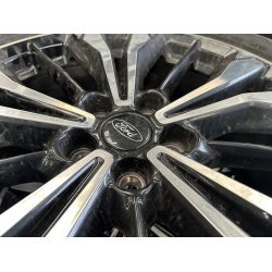 19� Ford Kuga Plug-in Ref.A57 vinterd�k 