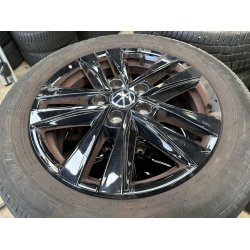17� VW Multivan Ref.246 vinterd�k 