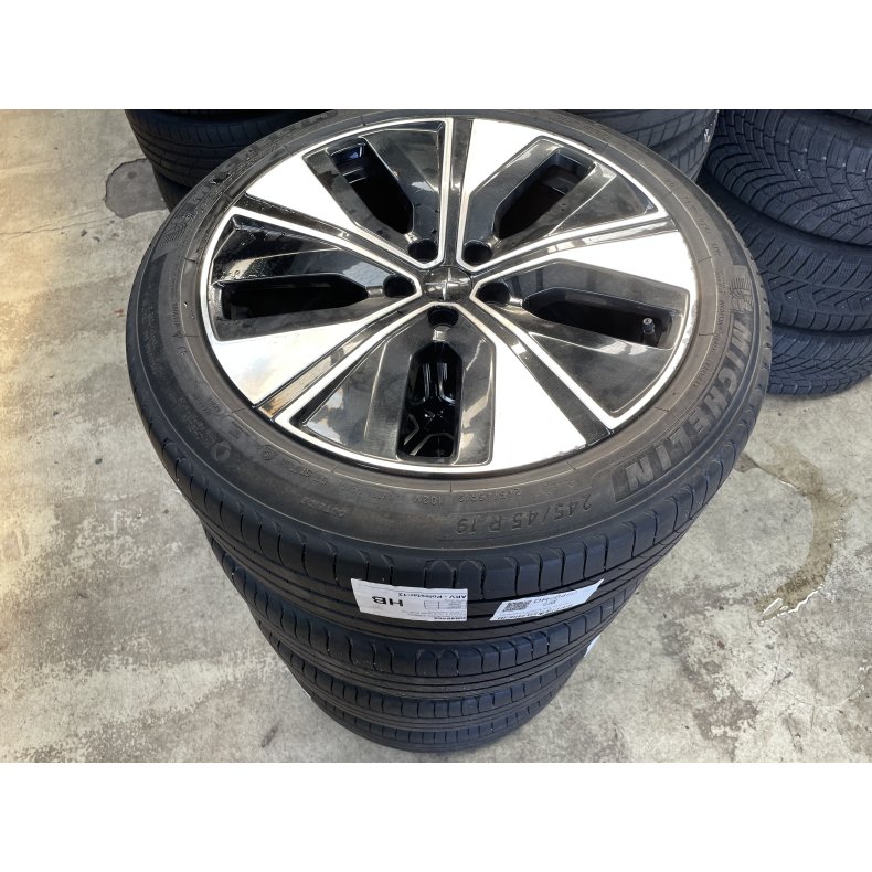 19� Polestar 2 Ref.285 sommerd�k 