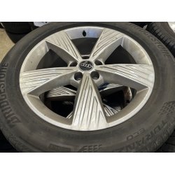 19� Audi Q4 Ref.194 sommerd�k 