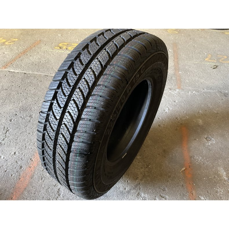 15 Continental 225/70r15C Ref.W2 vinter