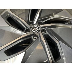 19� VW ID.4, VW ID.5 Ref.A81 Vinterd�k 