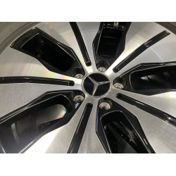 19� Mercedes EQC Ref.269 vinterd�k 