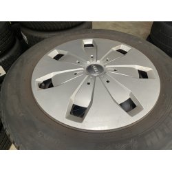 16� Audi Q2 Ref.A69 vinterd�k 