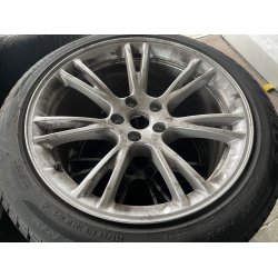 19� Tesla Model Y Ref.K4 vinterd�k 