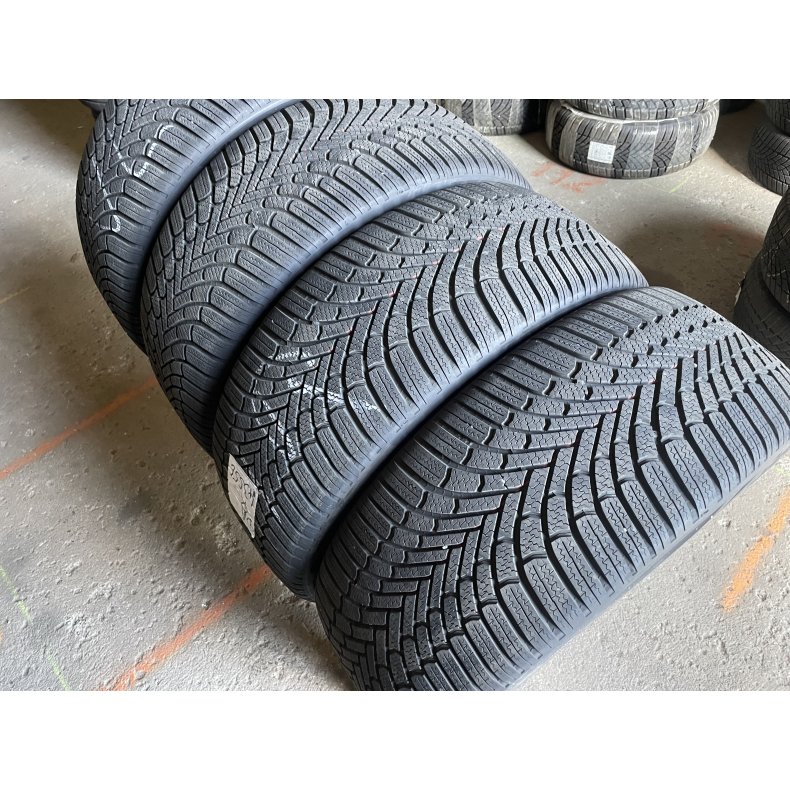 255/40r21 Bridgestone Cupra tavascan Ref.L27 vinterdk