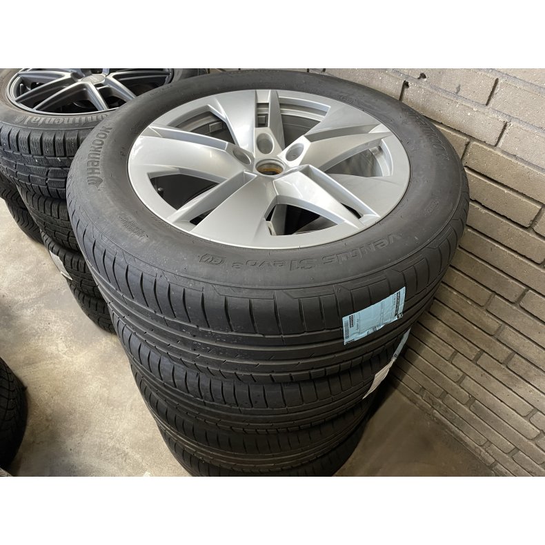 19 Skoda Enyaq Ref.264 sommerdk 
