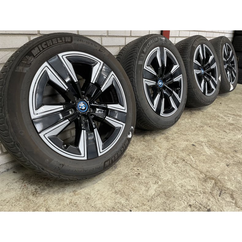 19 BMW IX3 Ref.K25 vinterdk 