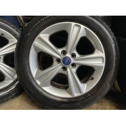 17 Ford Kuga Ref.198 vinterdk 