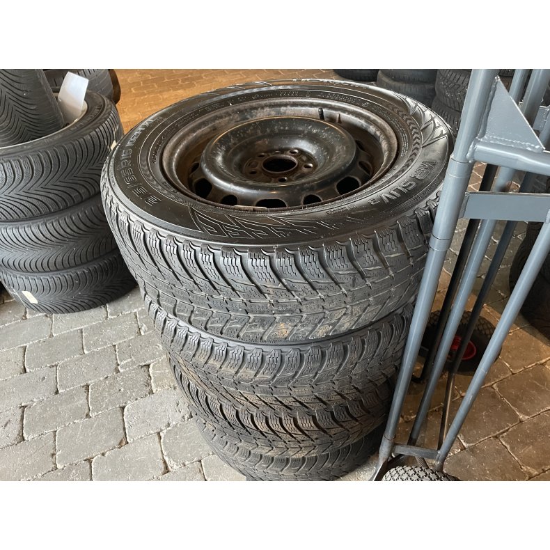 16" Volvo C30 215/65/16 REF.850 vinter