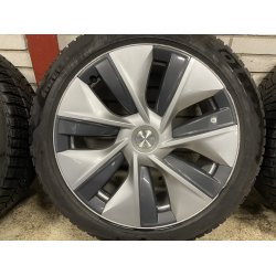 19 Tesla Model Y Ref.209 vinterdk 