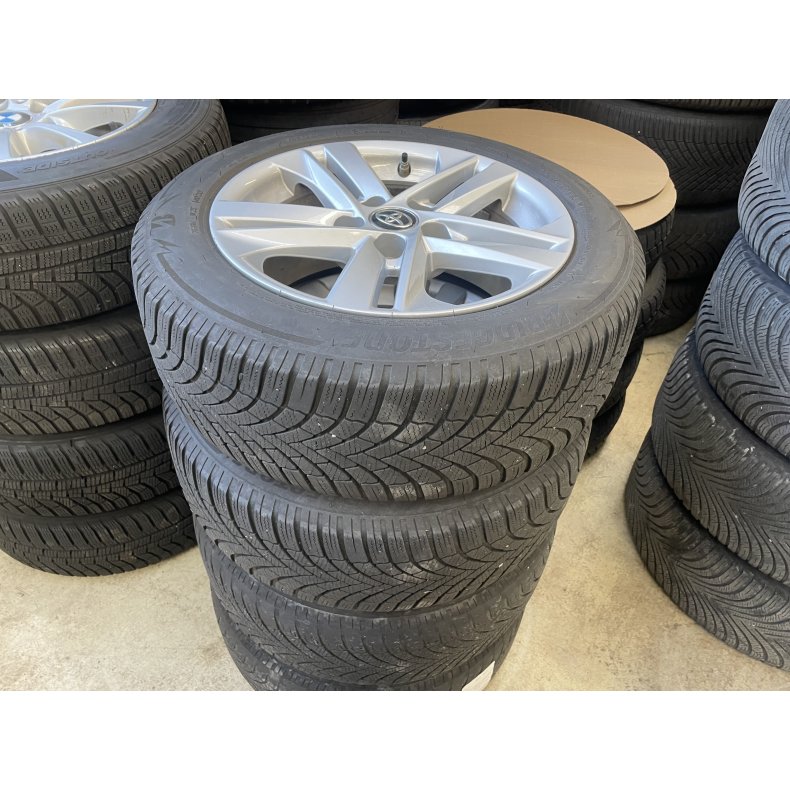 16 Toyota Corolla Ref.763 vinterdk 