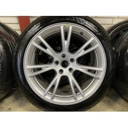 19 Tesla Model Y Ref.844 sommerdk 