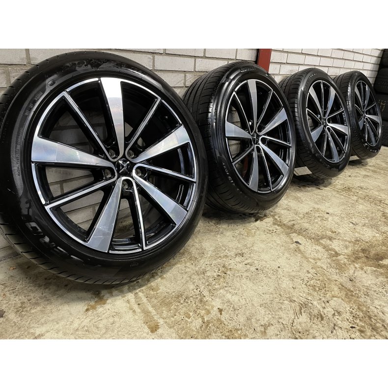 19 Polestar 2 Ref.717 sommerdk 