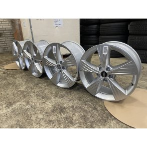 19 Audi Q4 aluflge (demo) Ref.M111