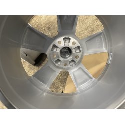 19 Audi Q4 aluflge (demo) Ref.M111