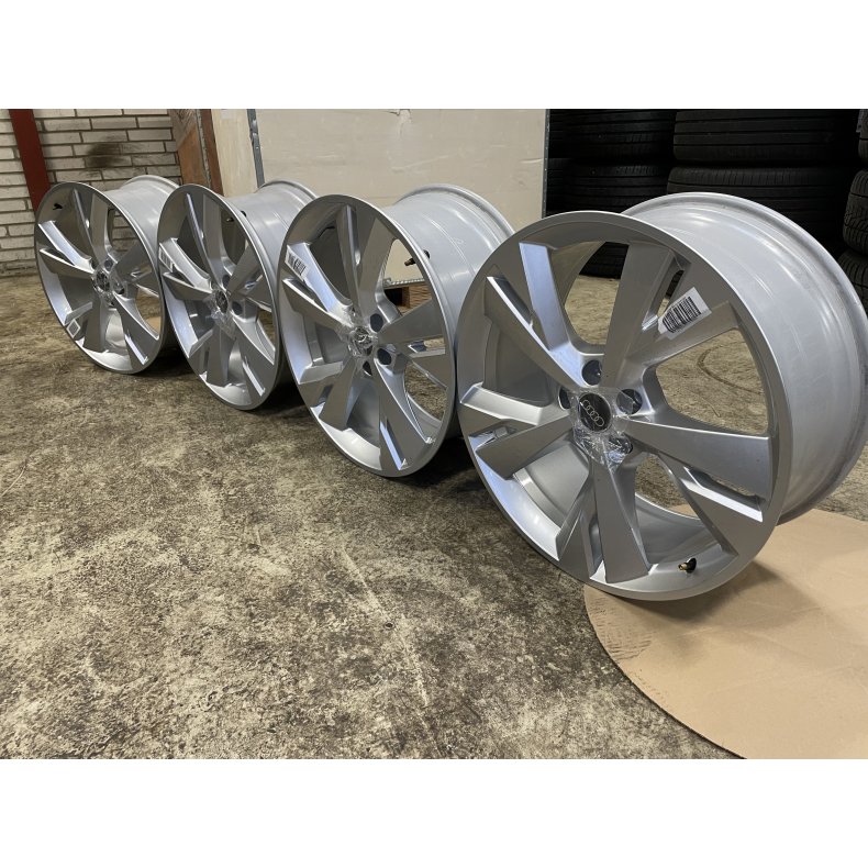 20 Audi Q4 aluflge Ref.M112 
