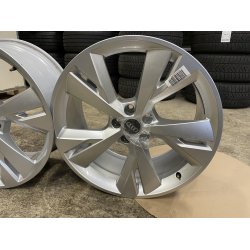 20 Audi Q4 aluflge Ref.M112 