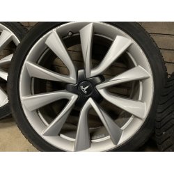 19 Tesla Model 3 Ref.K3A helrsdk 