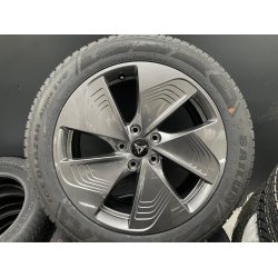 18 Cupra Born Ref.M101 vinterdk 