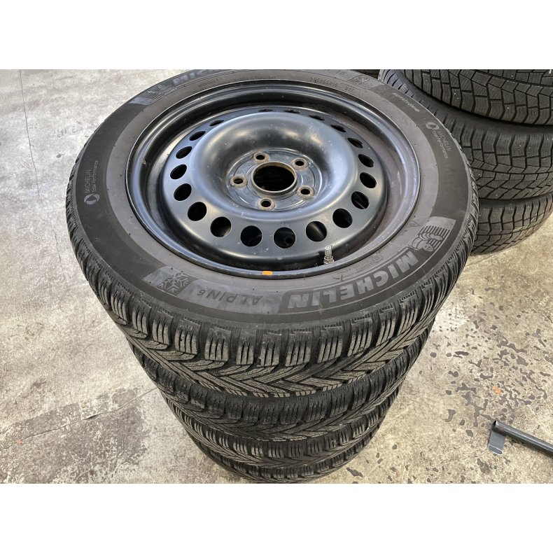 16 Kia Niro Ref.A24 vinterdk 