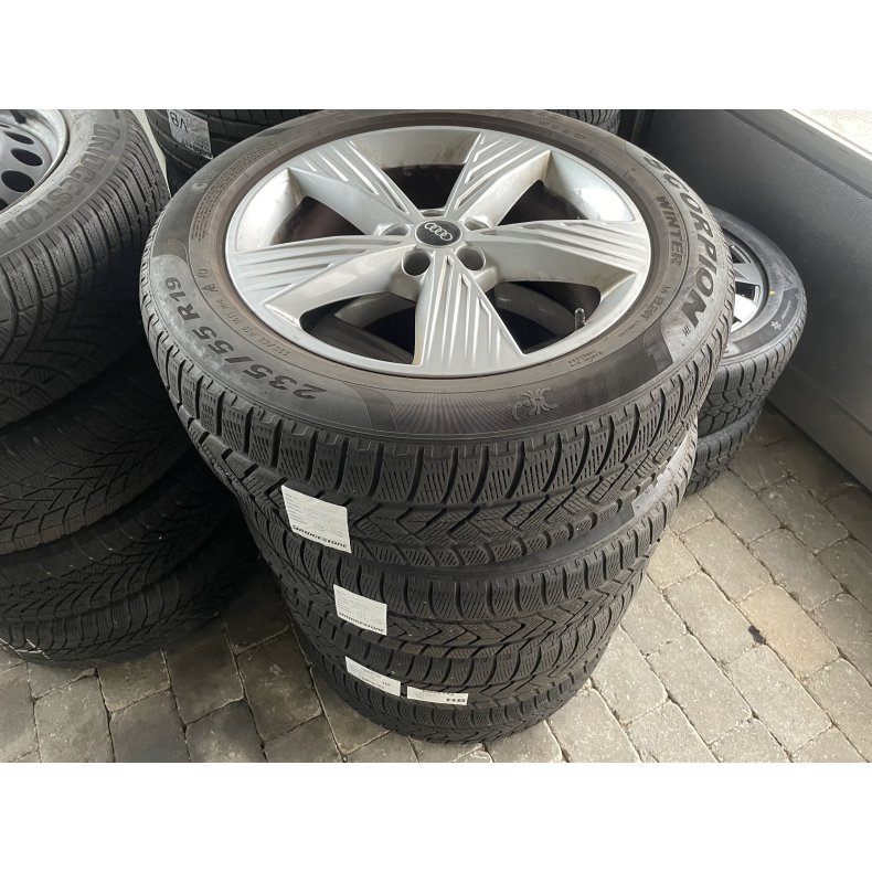 19� Audi Q4 Ref.K5 vinterd�k 