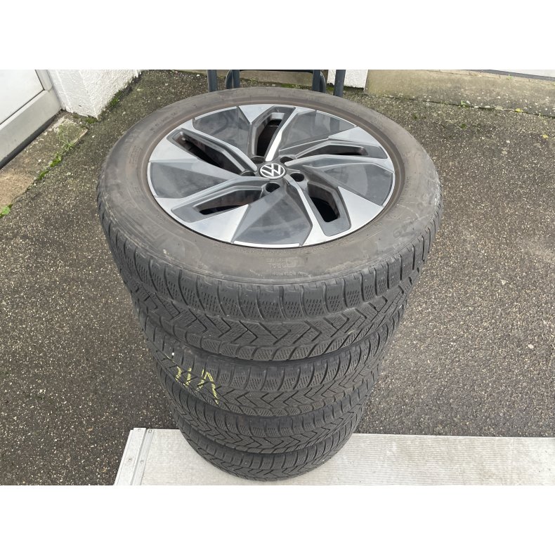 19� VW ID.4/5 Ref.818 vinterd�k 