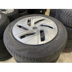 19� Audi Q4 Ref.244A hel�rsd�k 