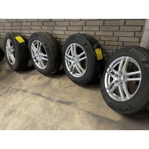 17� Mercedes GLB Ref.258 vinterd�k 