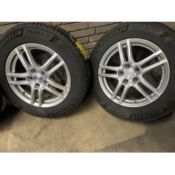 17� Mercedes GLB Ref.258 vinterd�k 