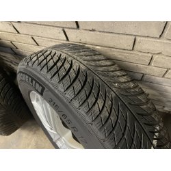 17� Mercedes GLB Ref.258 vinterd�k 