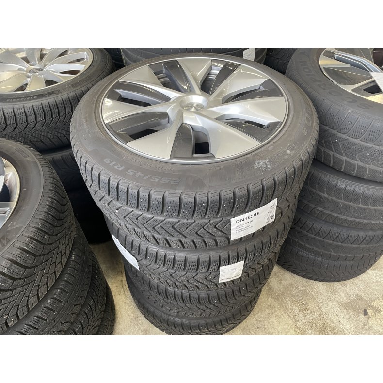 19� Tesla Model Y Ref.103 vinterd�k 