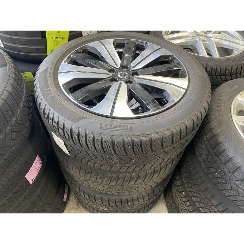 19� Volvo XC40 Ref.277 vinterd�k 