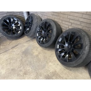 20� Tesla Model Y Ref.190 sommerd�k 