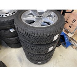 19� Audi Q4 Ref.143A vinterd�k 