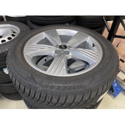 19� Audi Q4 Ref.143A vinterd�k 