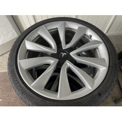 19� Tesla Model 3 Ref.853 sommerd�k 