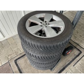 16� Skoda Kamiq Ref.852 vinterd�k 