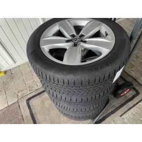 17� VW T-Roc Ref.766 vinterd�k 